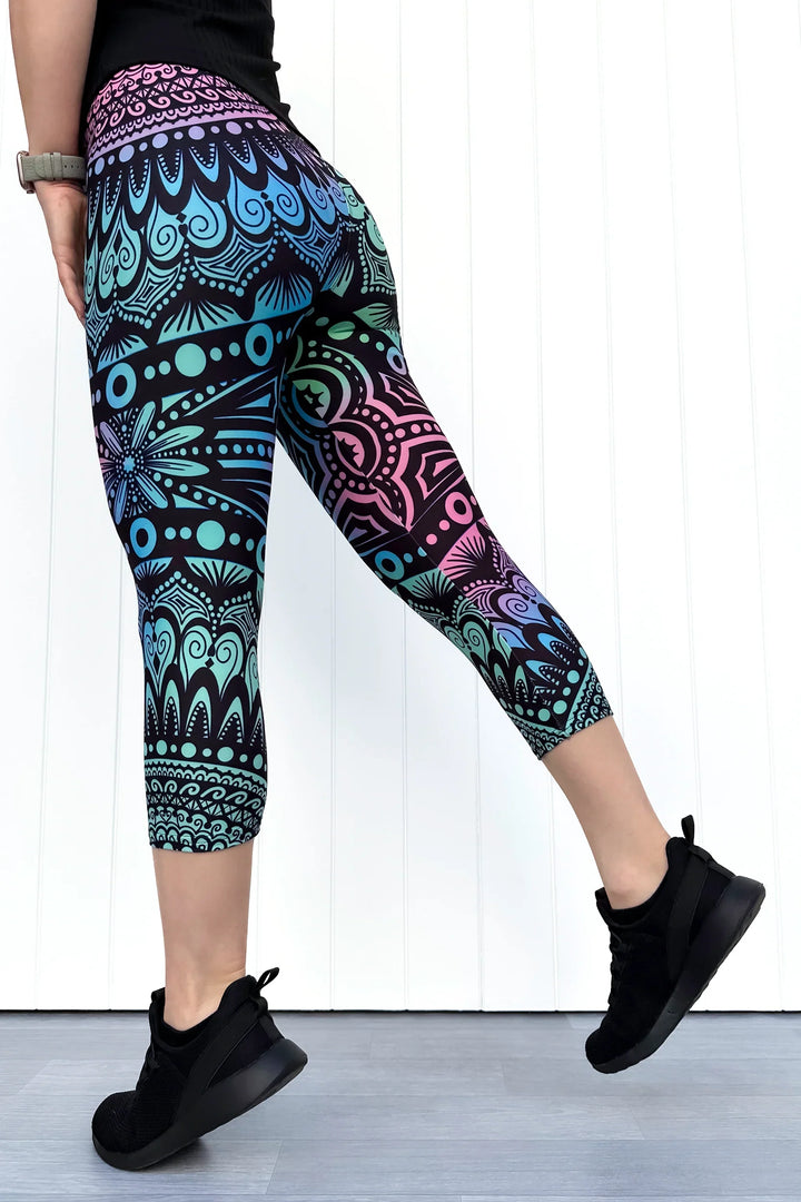 Oh Mandala - Casual - Capri Leggings