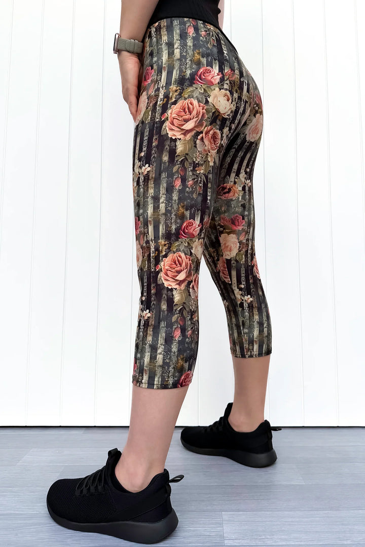Heritage Rose - Casual - Capri Leggings