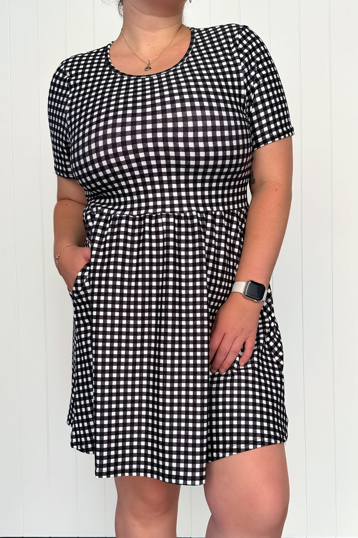 Gingham OG - Mini Dress - Short Sleeve - Pockets