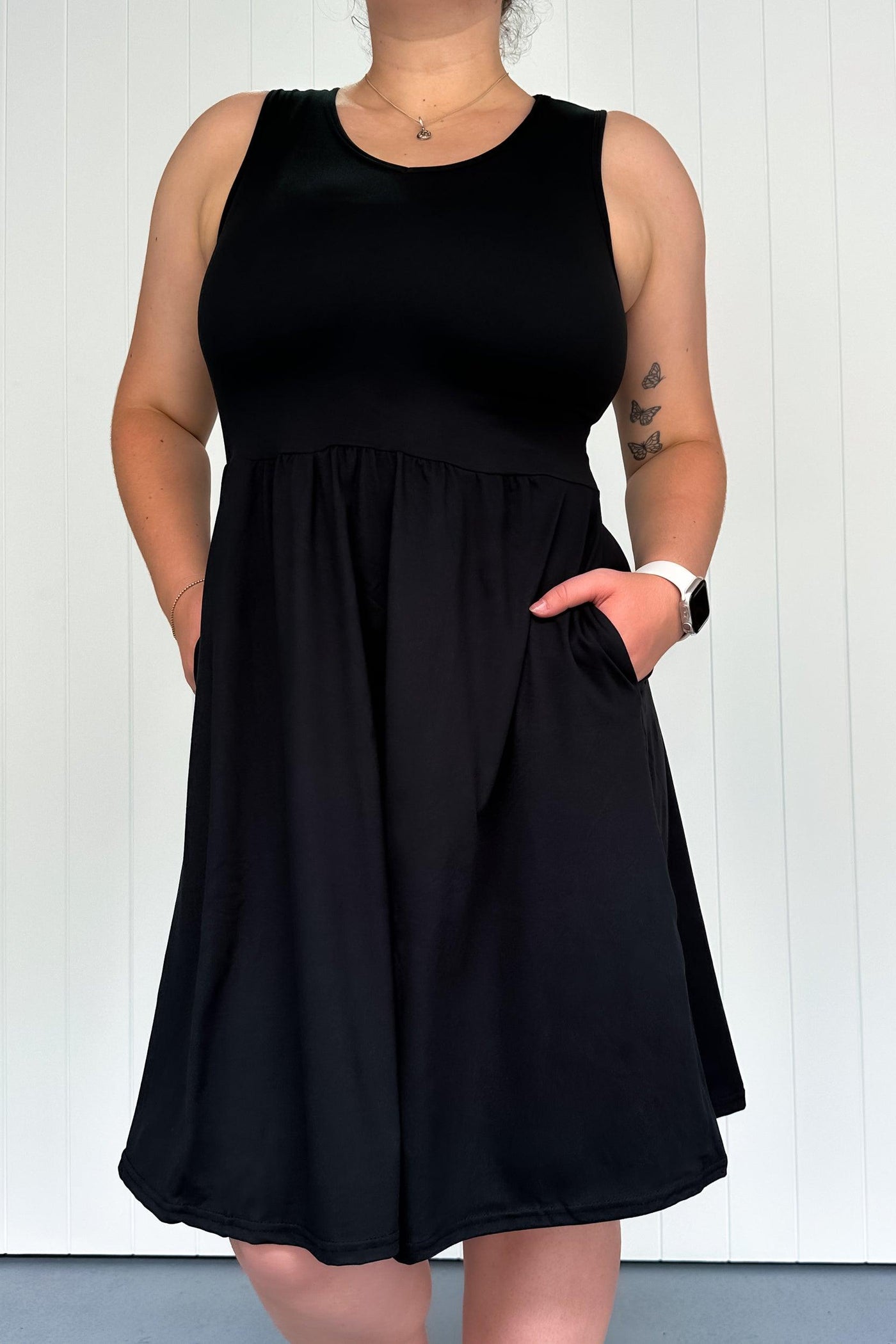 Black - Sleeveless Knee Length Dress - V-neck - Side Pockets