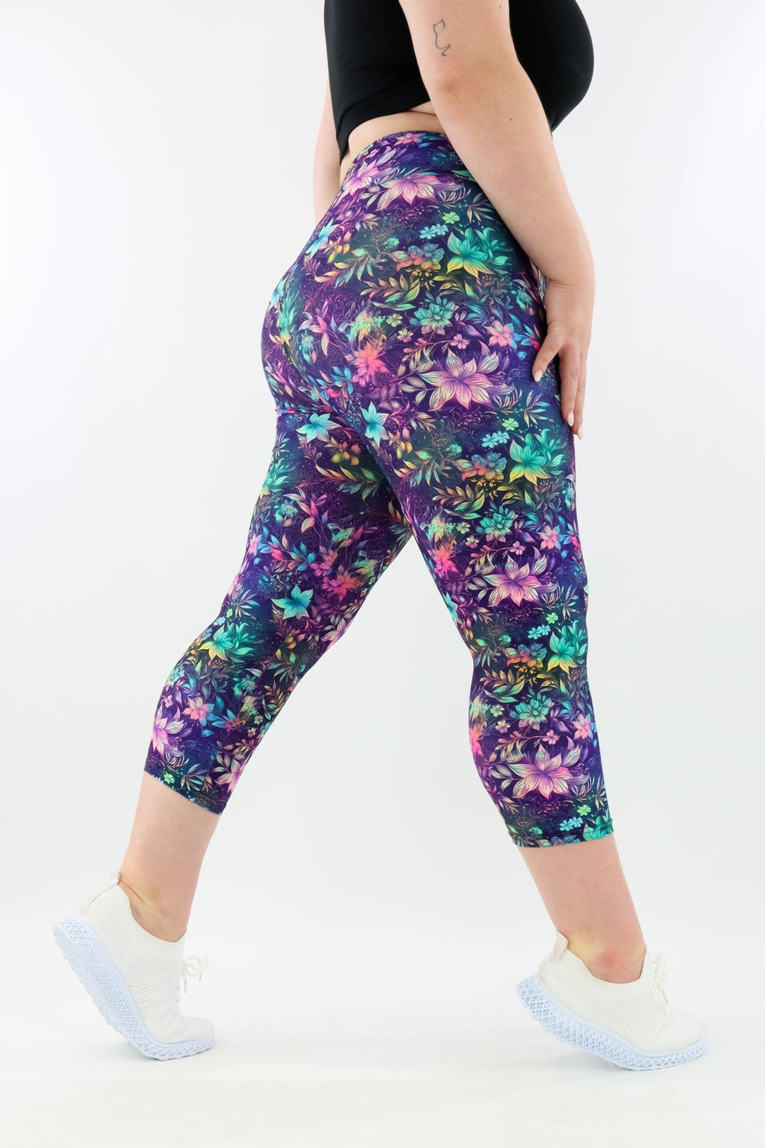 Little Flowers - Casual - Capri Leggings