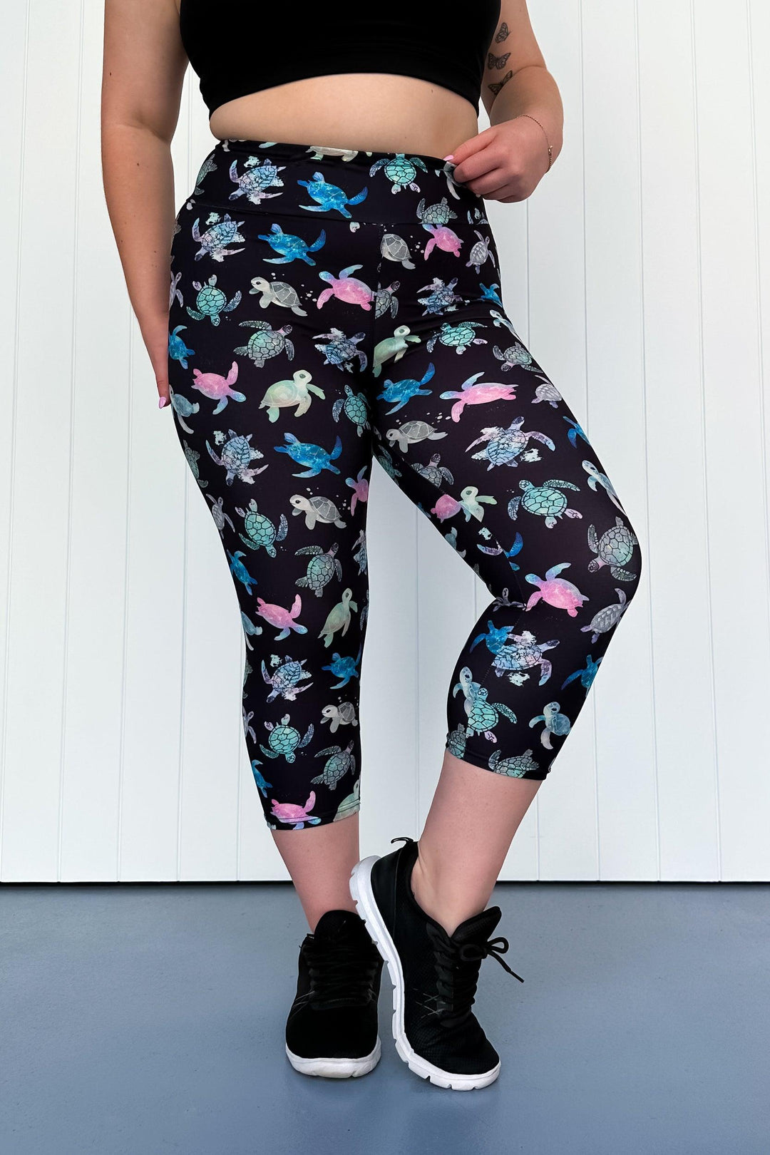 Majestic Turtles - Casual - Capri Leggings