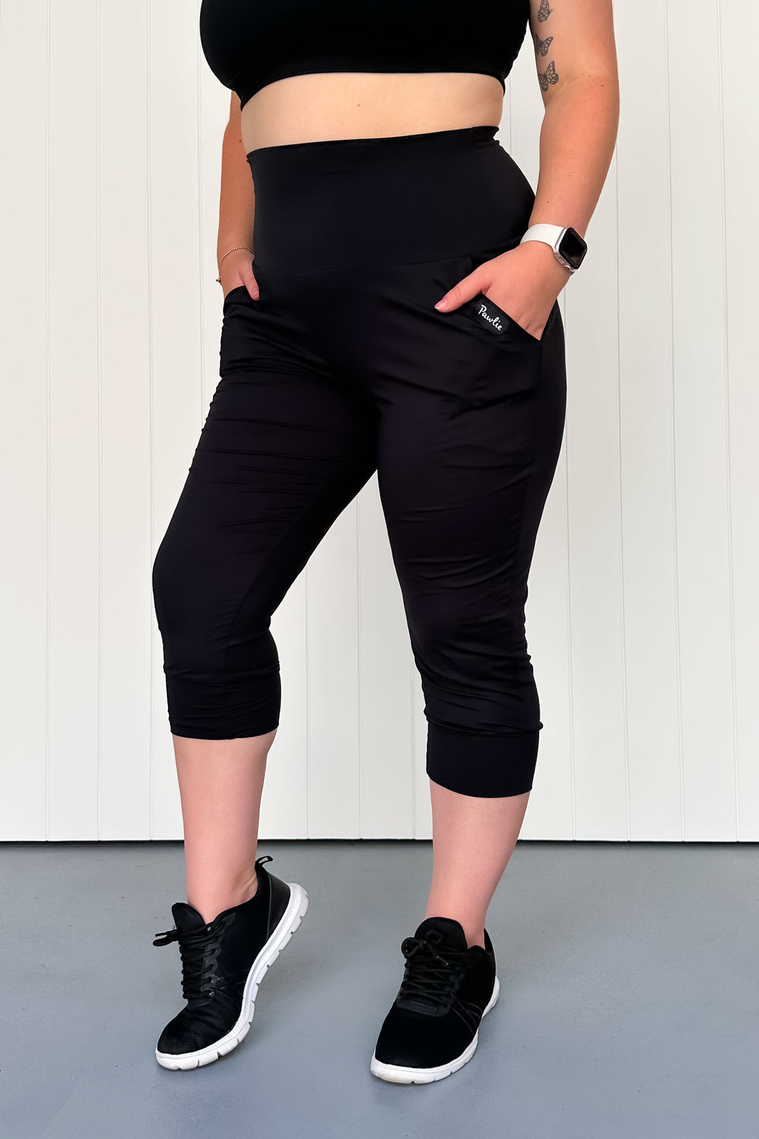 Black - Capri Joggers - Pockets