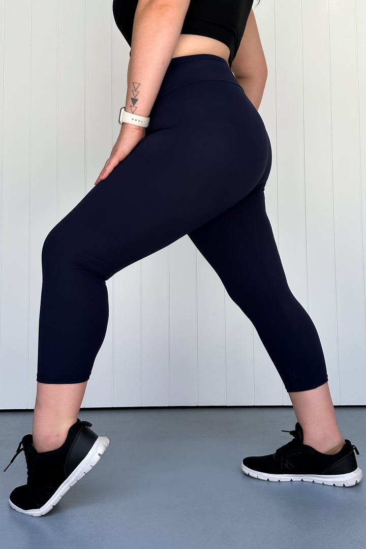 Plain Navy - Casual - Capri Leggings