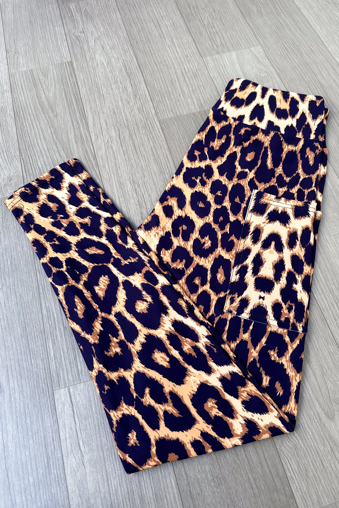 Fierce Leopard - Casual - Full Leggings - Pockets