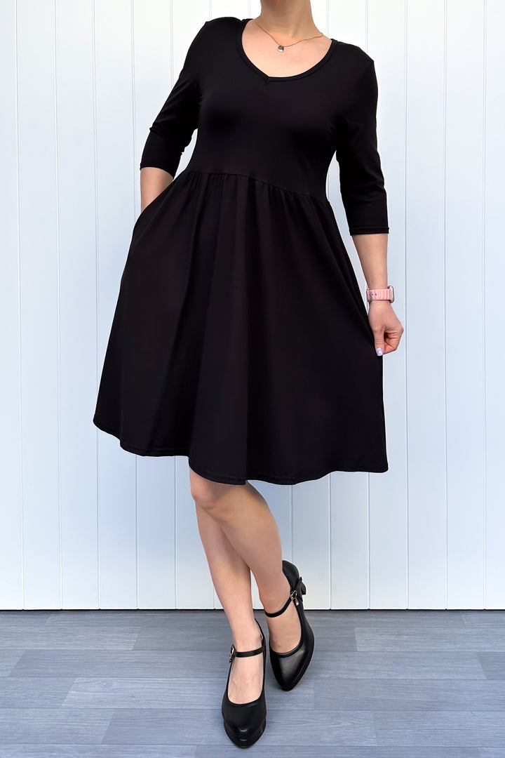 Black - 3/4 Sleeve Skater Dress - Knee Length - Pockets