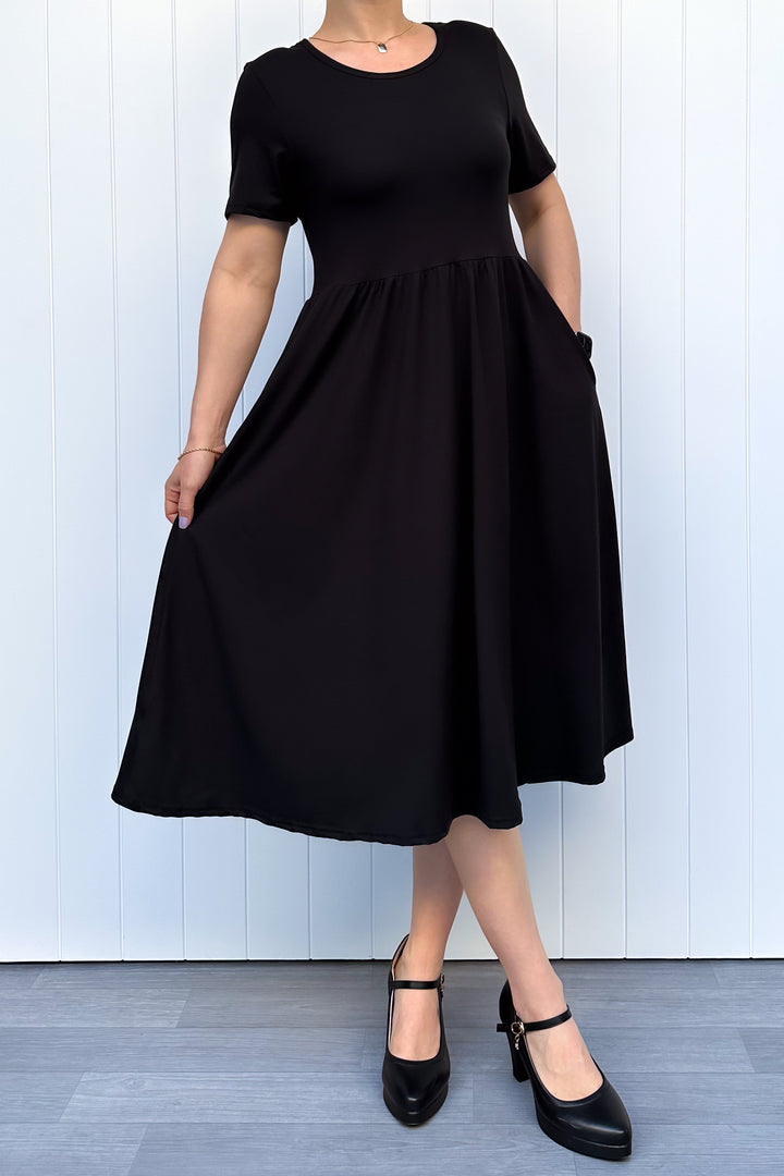 Black - Midi Dress - Short Sleeve - Pockets