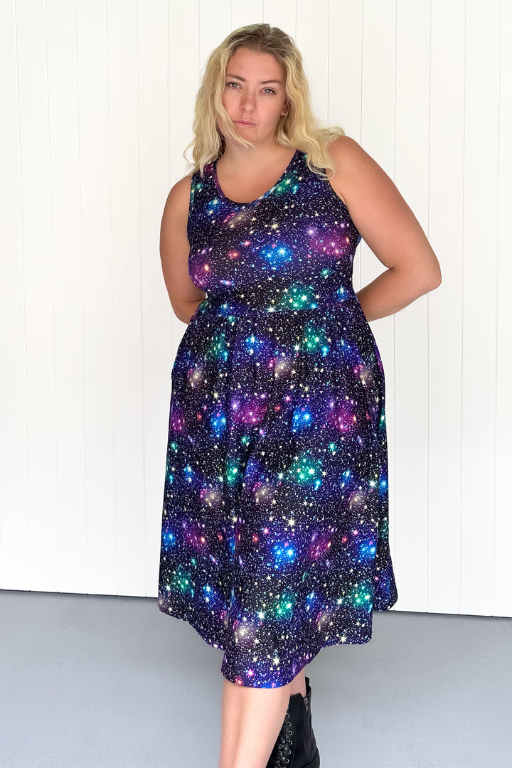 Galaxies Far Away - Sleeveless Midi Dress - Pockets
