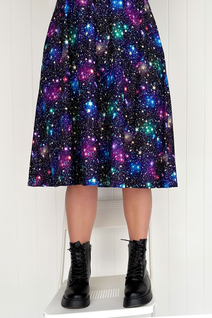 Galaxies Far Away - Sleeveless Midi Dress - Pockets