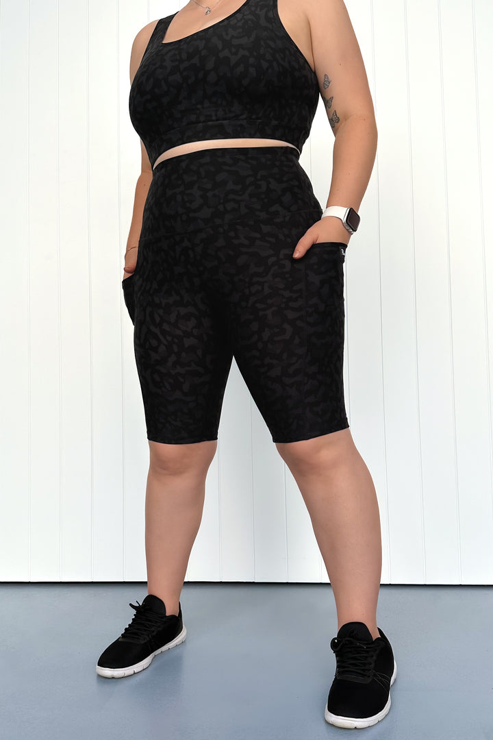 Black Panther - Leg Pockets - Long Shorts - Hybrid 2.0