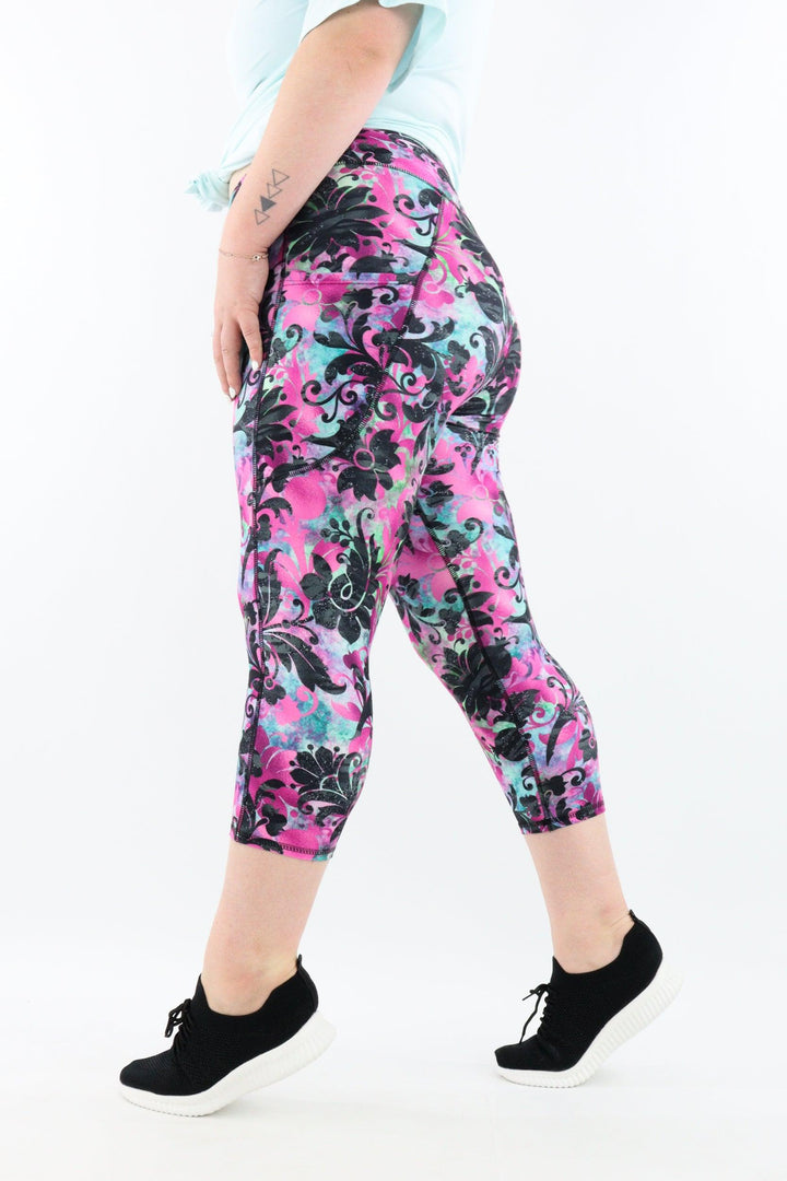 Glisten Floral - Casual - Capri Leggings - Pockets - Pawlie