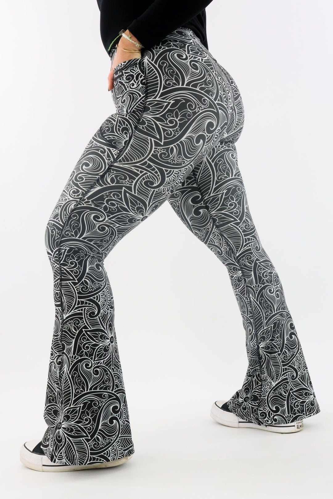 Monochrome Paisley - Flarey Leggings - Leg Pockets Hybrid Flares Pawlie   