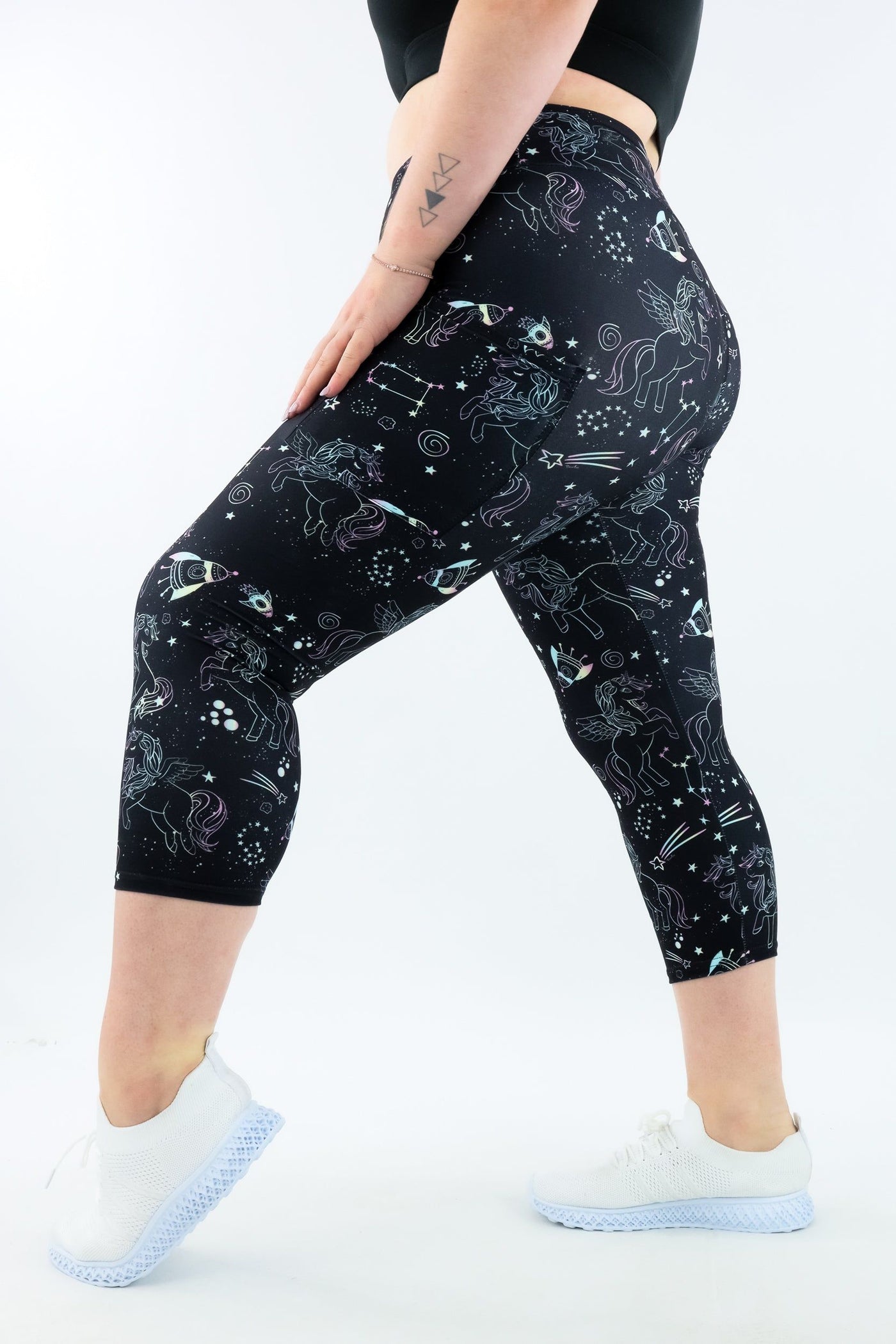 Space Unicorn - Casual - Capri Leggings - Pockets - Pawlie