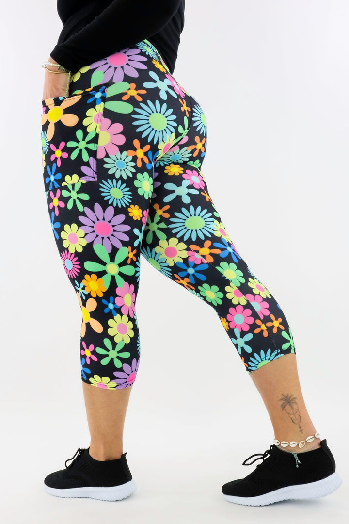 Flower Power - Casual - Capri Leggings - Pockets Casual Capri Leggings - Pockets Pawlie   