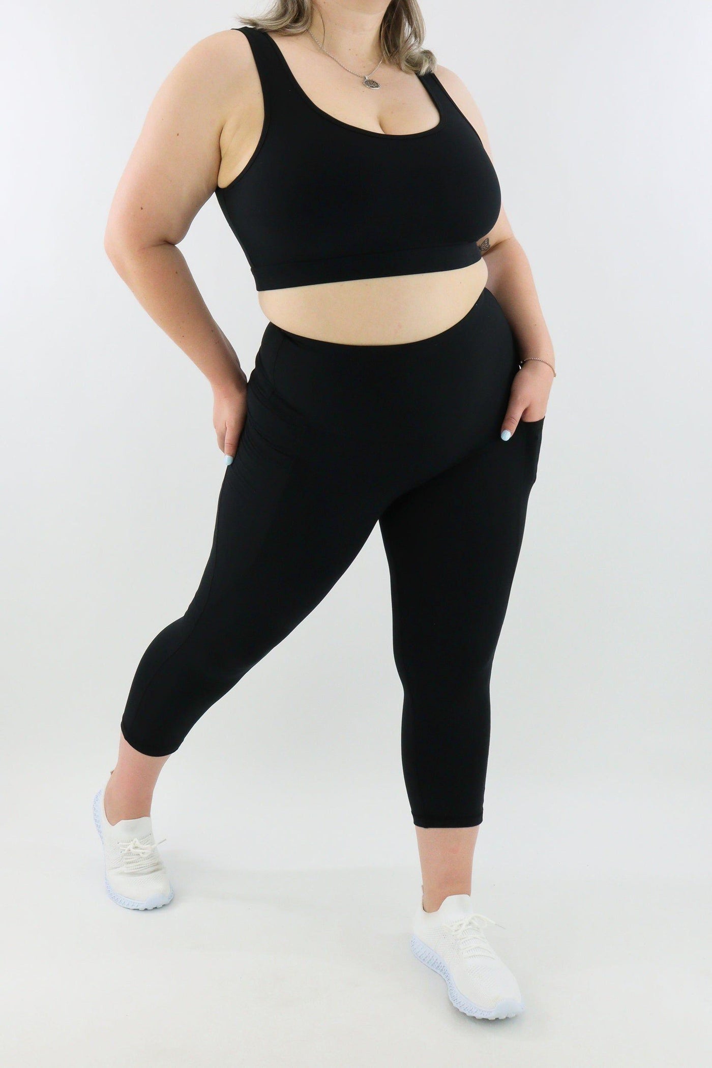 Black - Hybrid 2.0 - Leg Pockets - Capri Leggings - Pawlie