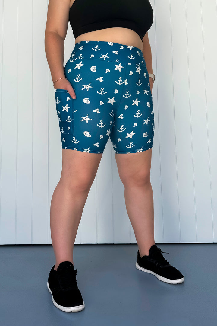One with the Sea - Casual - Mid Shorts - Pockets