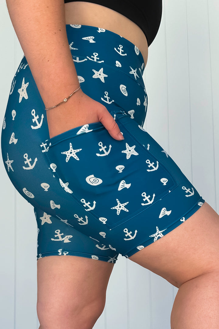 One with the Sea - Casual - Mid Shorts - Pockets