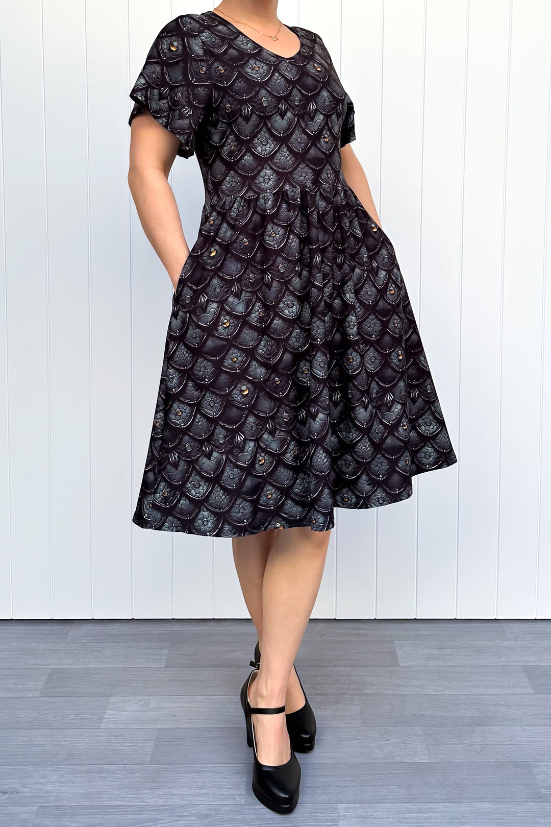Dragon Armour - Knee Length Dress - Flutter Sleeve - Pockets