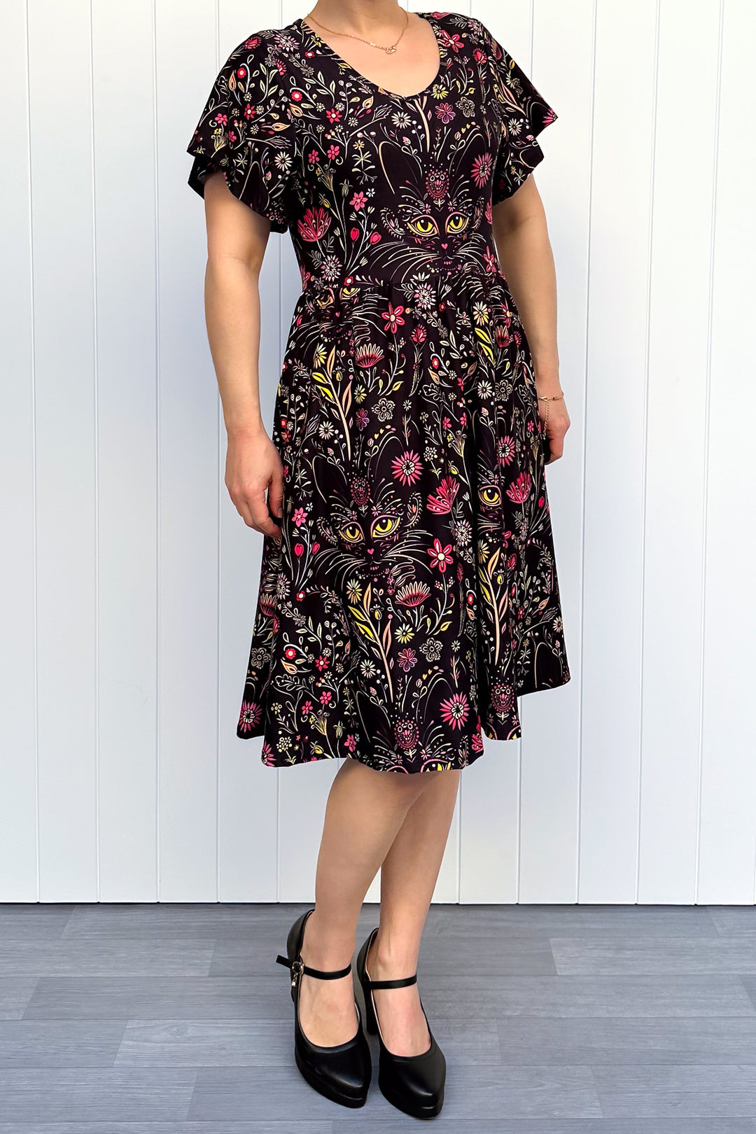 Whiskers and Wildflowers - Knee Length Dress - Flutter Sleeve - Pockets