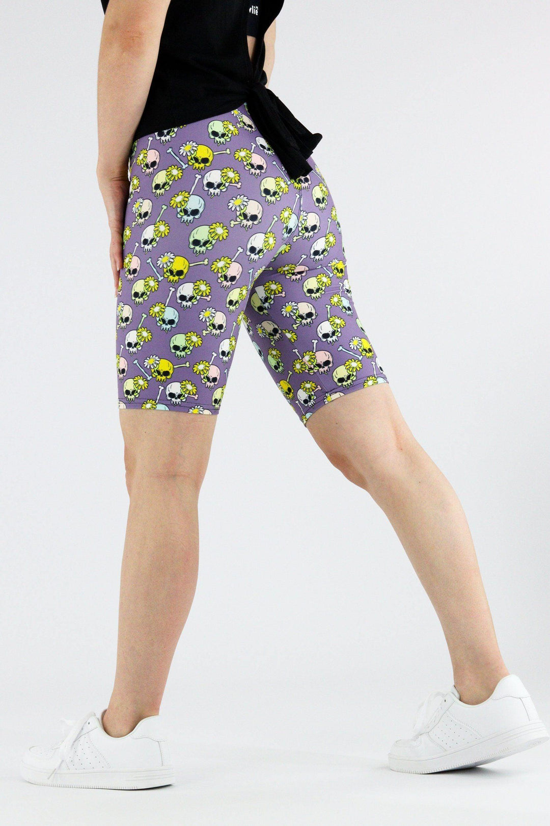 Daisy Skull - Casual Long Shorts Casual Shorts Pawlie   