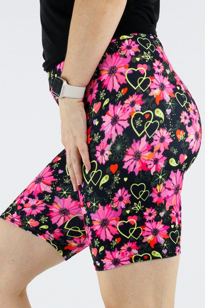 Floral Heart - Casual Mid Shorts Casual Shorts Pawlie   
