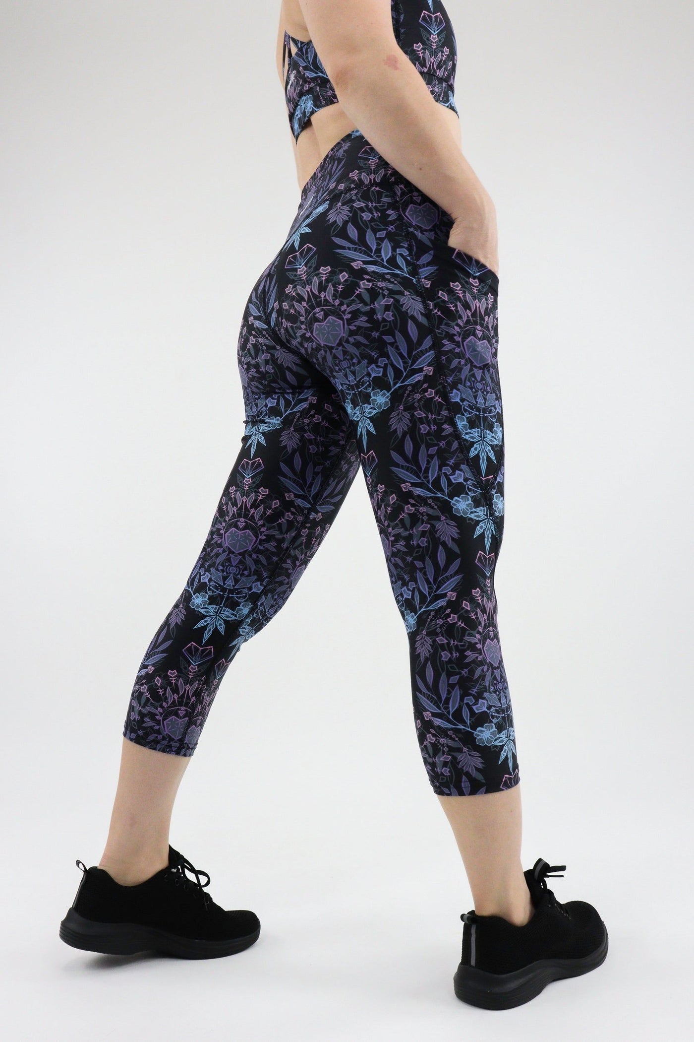 Spiritual Awakening - Dynamic Active - Pocket Capri Leggings Active Leggings Pawlie   