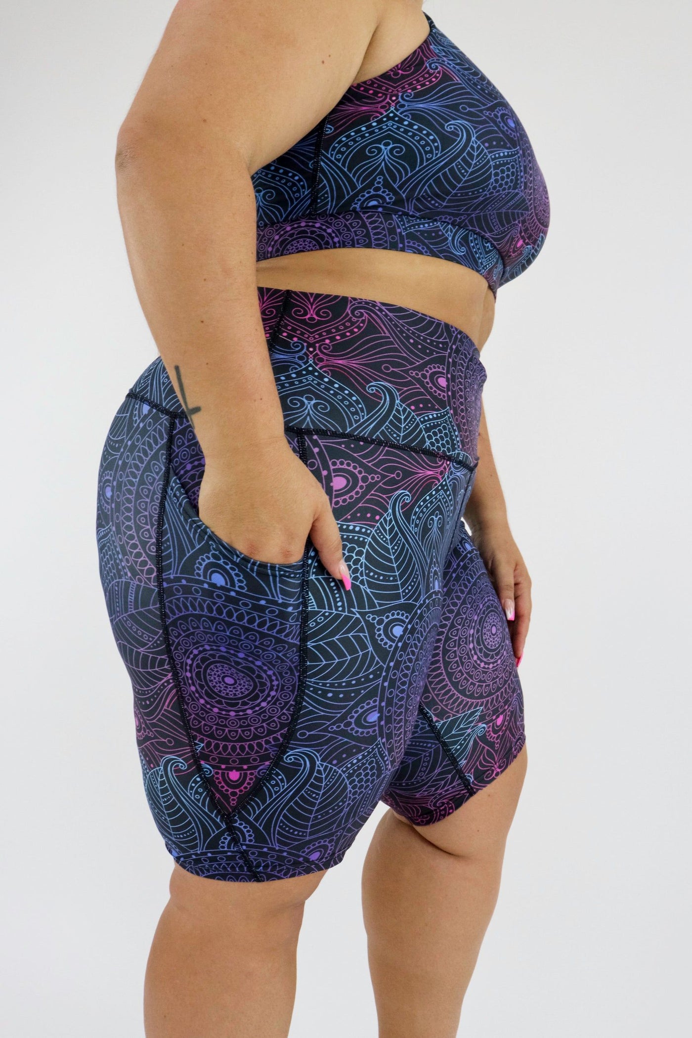 Holographic Mandala  - Dynamic Active - Pocket Long Shorts Active Shorts Pawlie   