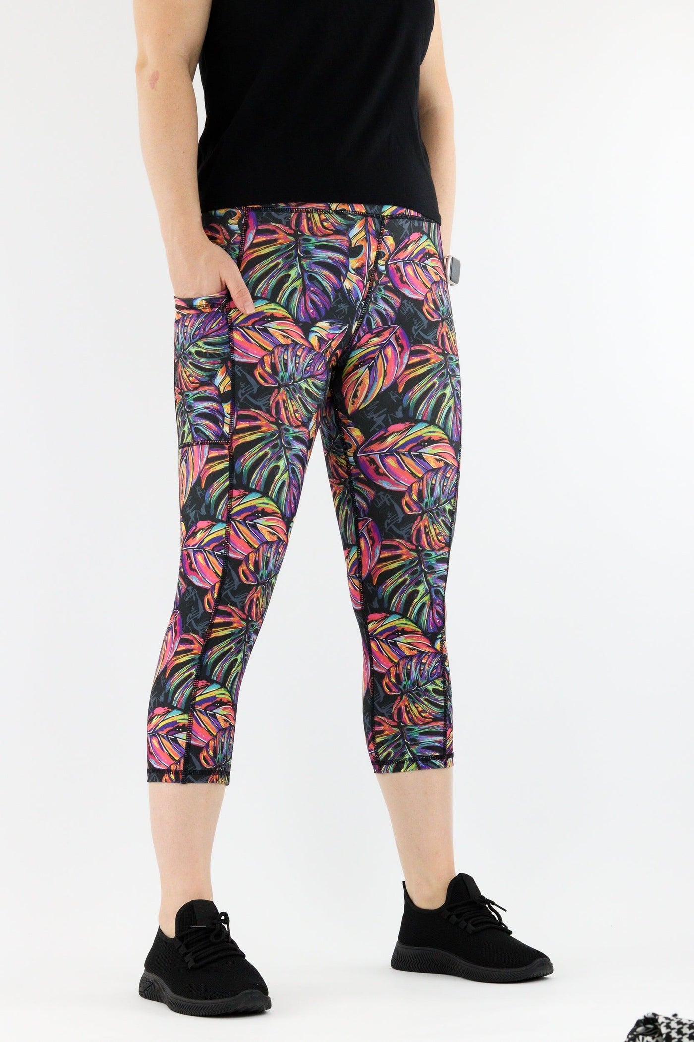 Tropic Life - Hybrid 1.0 - Leg Pockets - Capri Leggings Hybrid Capri Leggings Pawlie   