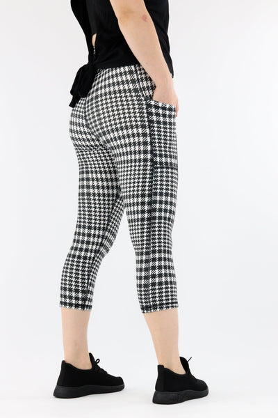 Houndstooth - Hybrid 1.0 - Leg Pockets - Capri Leggings Hybrid Capri Leggings Pawlie   