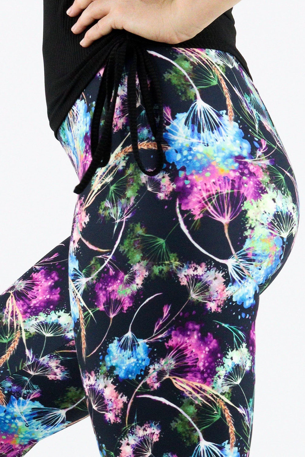 Dazzle Dandelion - Casual Capri Leggings Casual Capri Leggings Pawlie   