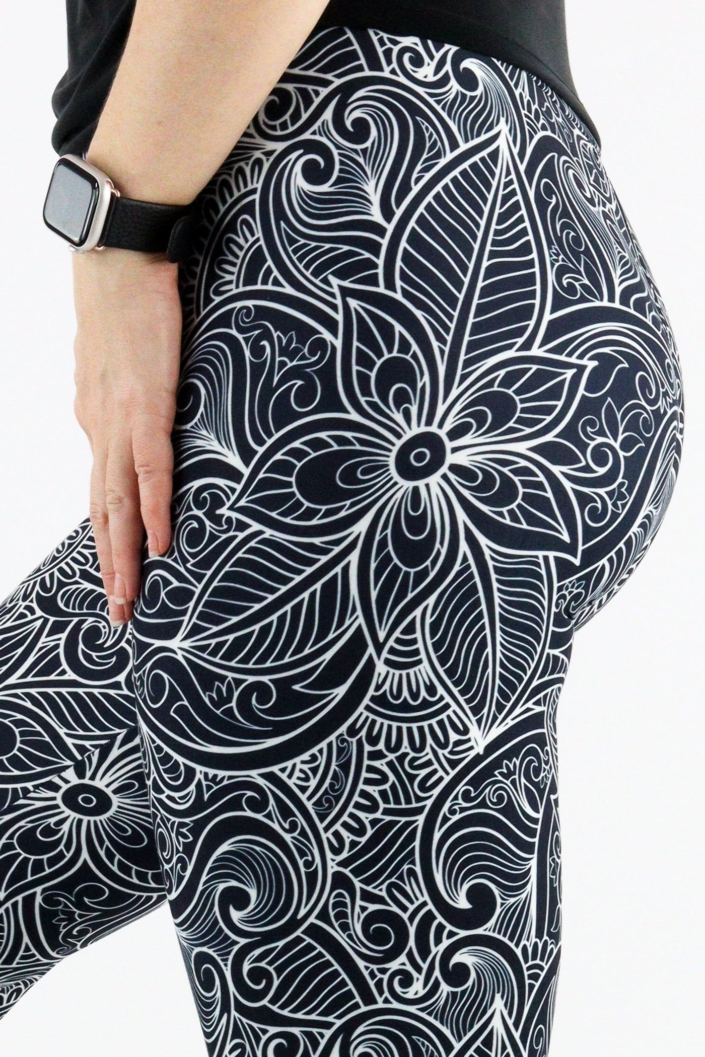 Monochrome Paisley - Casual - Long Full Leggings Casual Full Leggings Pawlie   