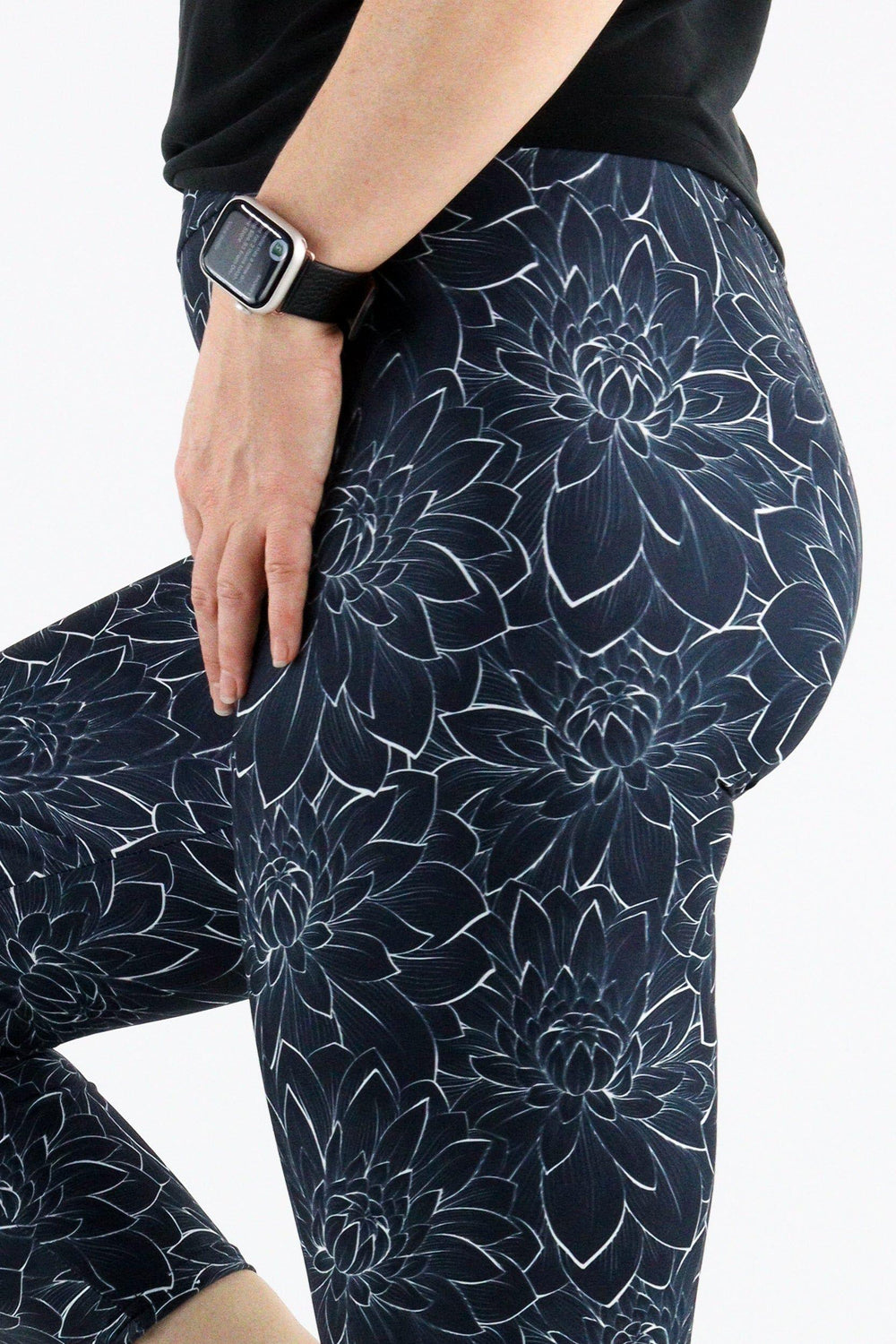 Monochrome Delilah - Casual Capri Leggings Casual Capri Leggings Pawlie   