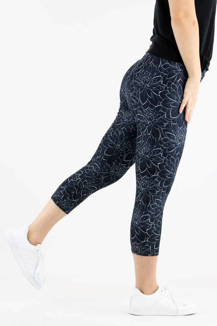 Monochrome Delilah - Casual Capri Leggings Casual Capri Leggings Pawlie   