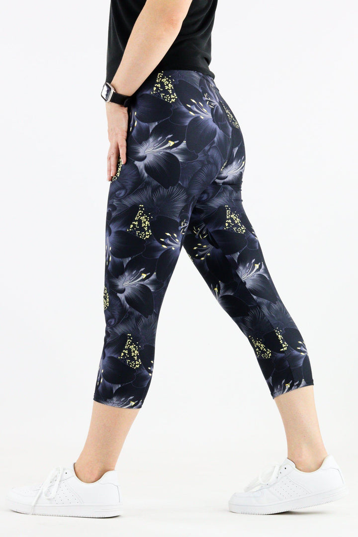 Dark Flowers - Casual Capri Leggings Casual Capri Leggings Pawlie   