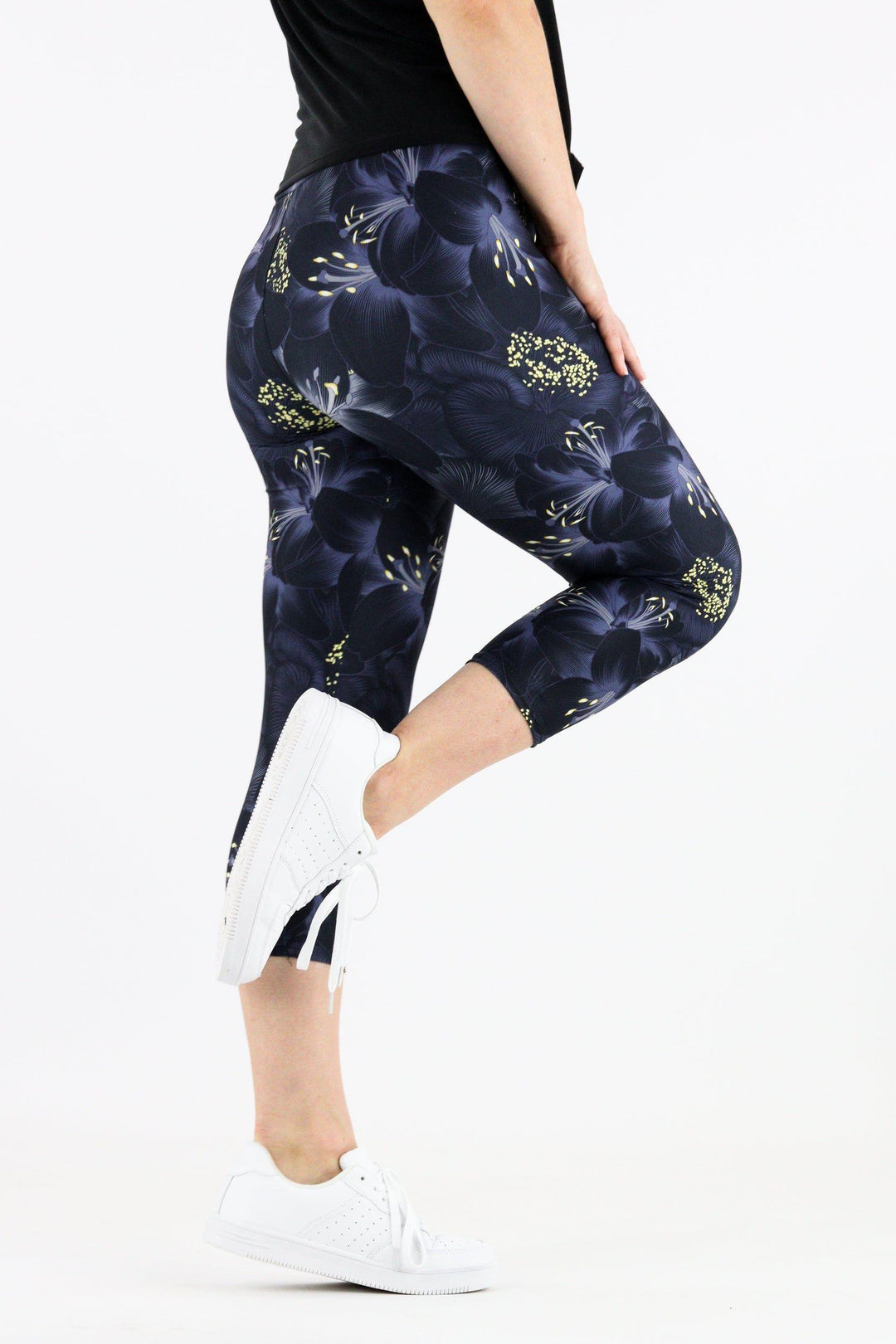 Dark Flowers - Casual Capri Leggings Casual Capri Leggings Pawlie   