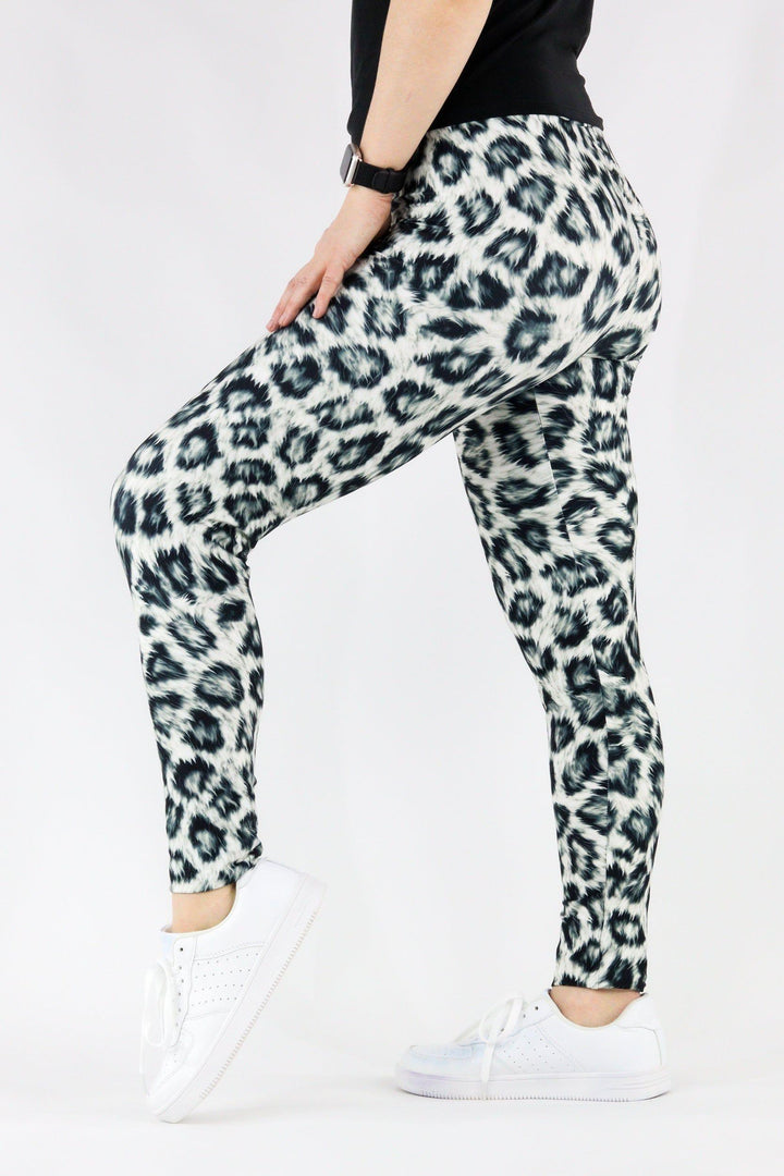 Snow Leopard - Casual Full Leggings Casual Full Leggings Pawlie   