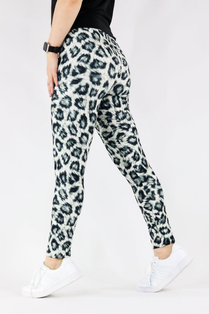 Snow Leopard - Casual Full Leggings Casual Full Leggings Pawlie   
