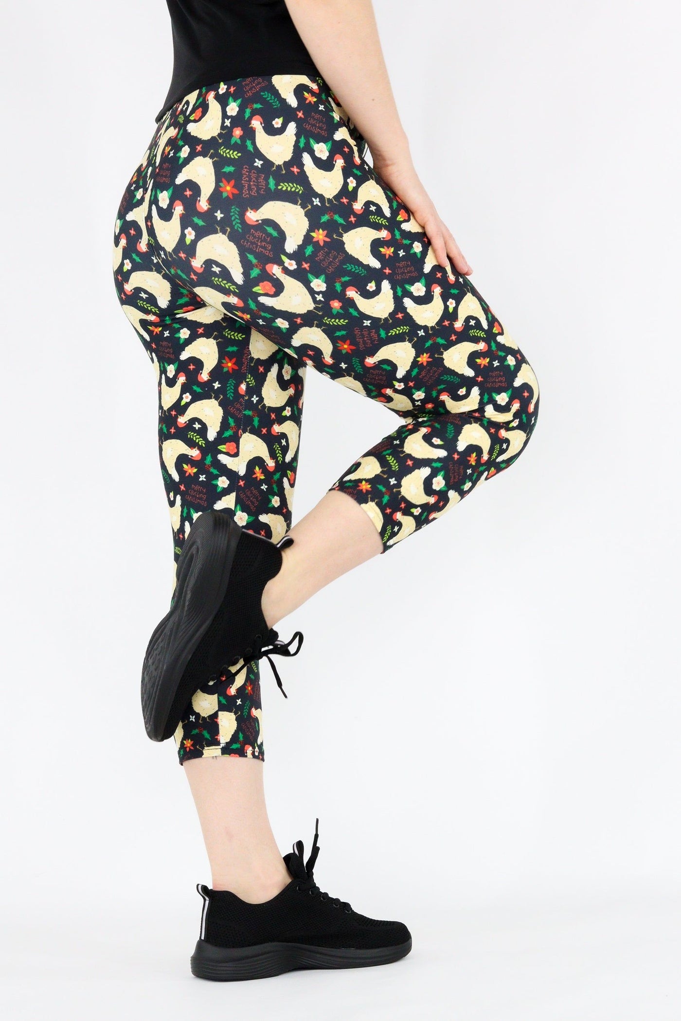 Merry Clucking Christmas - Casual Capri Leggings Casual Capri Leggings Pawlie   